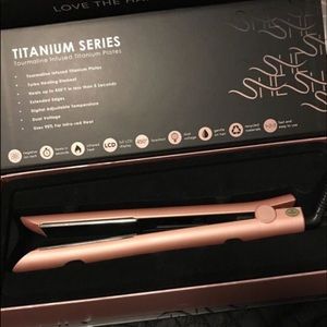 Beyond the Beauty Titanium series straightener